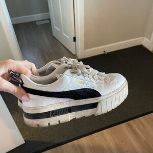 Puma Cali Platform B/W Size 7